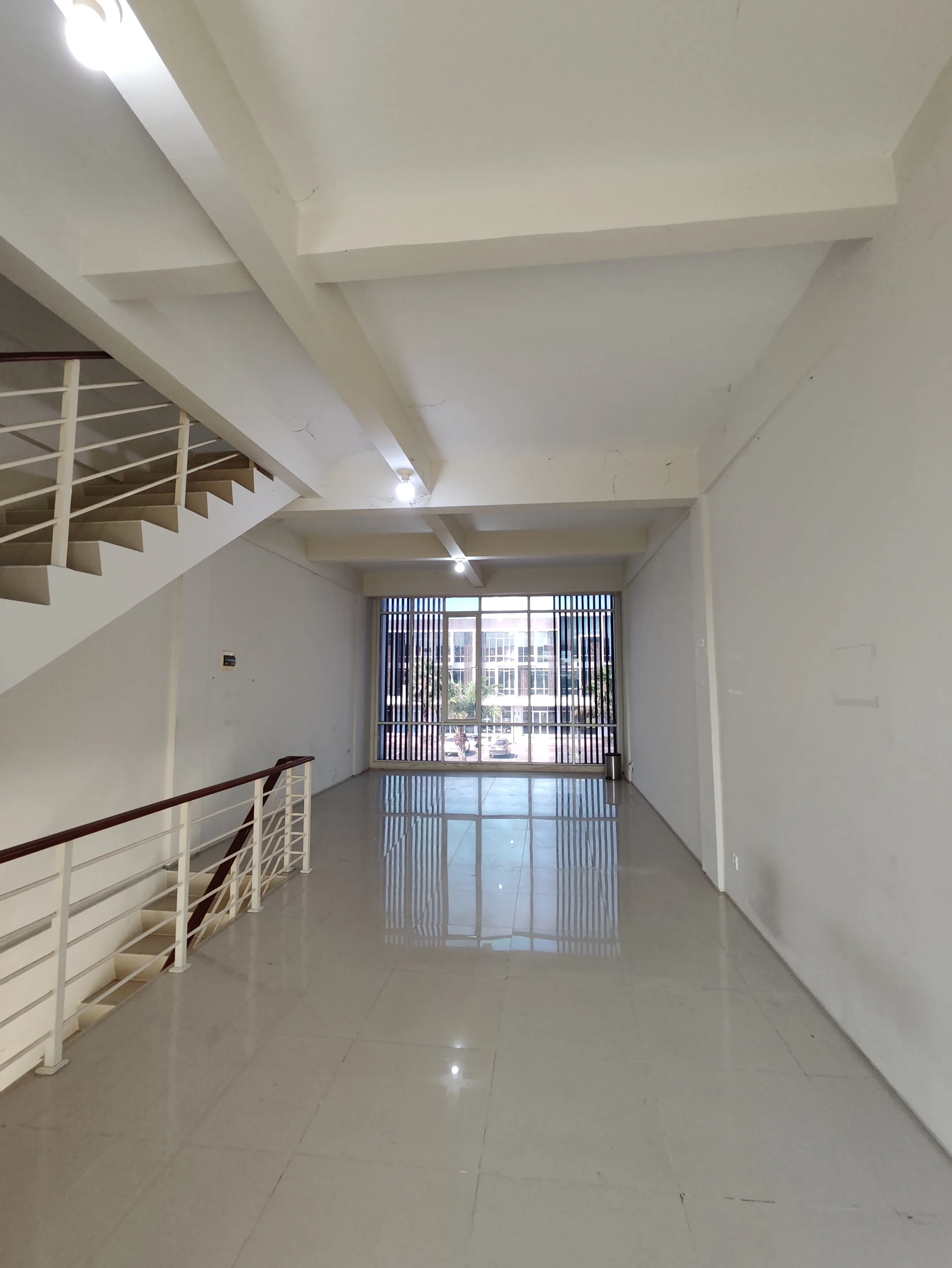 DIsewakan Ruko Komersial Strategis di Northwest Boulevard, Citraland Utara Surabaya Barat - Thumbnail 2