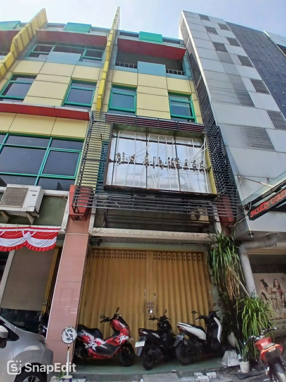 Disewakan Ruko Komersial Siap Pakai di Golden Palace, Surabaya Barat - Image 1