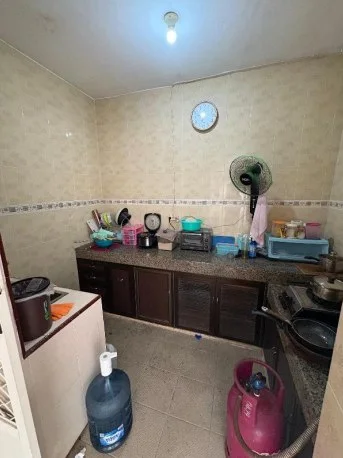 Dijual/Disewakan Rumah Luas Siap Huni di Jalan Tuban Raya Jepara Bubutan Surabaya Pusat - Thumbnail 2