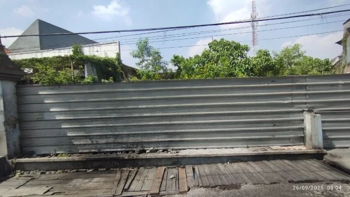 Dijual/Disewakan Rumah Usaha Komersial di Raya Bumi Indah Lontar Surabaya Barat - Image 1
