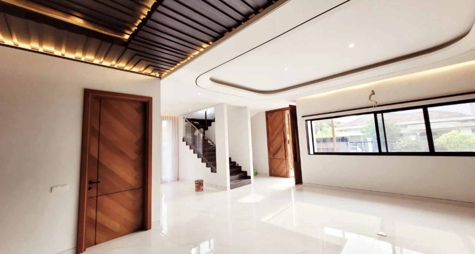 Dijual Rumah Mewah Modern di Manyar Kertoadi Lokasi Premium Strategis Surabaya Timur - Thumbnail 4