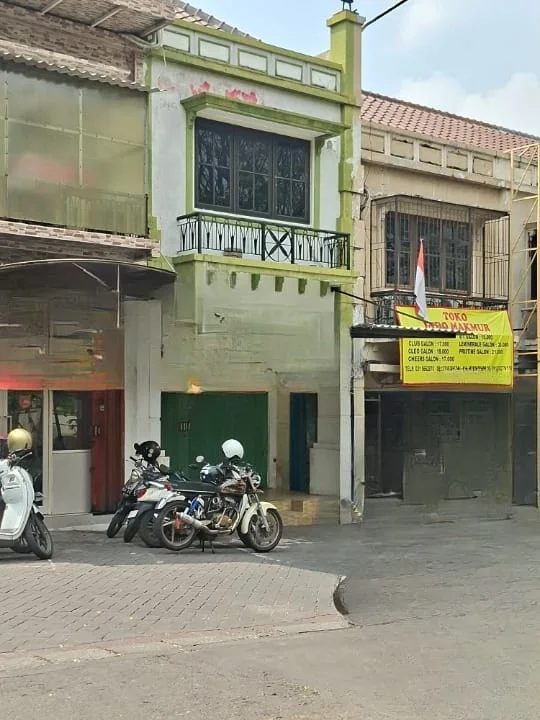 Sewa Ruko 2,5 Lantai di Villa Bukit Mas Surabaya Barat - Image 1