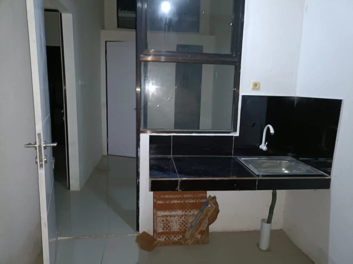 Dijual Rumah Baru Siap Huni di Kawasan Perum Golden East Berril Menganti Gresik - Thumbnail 2