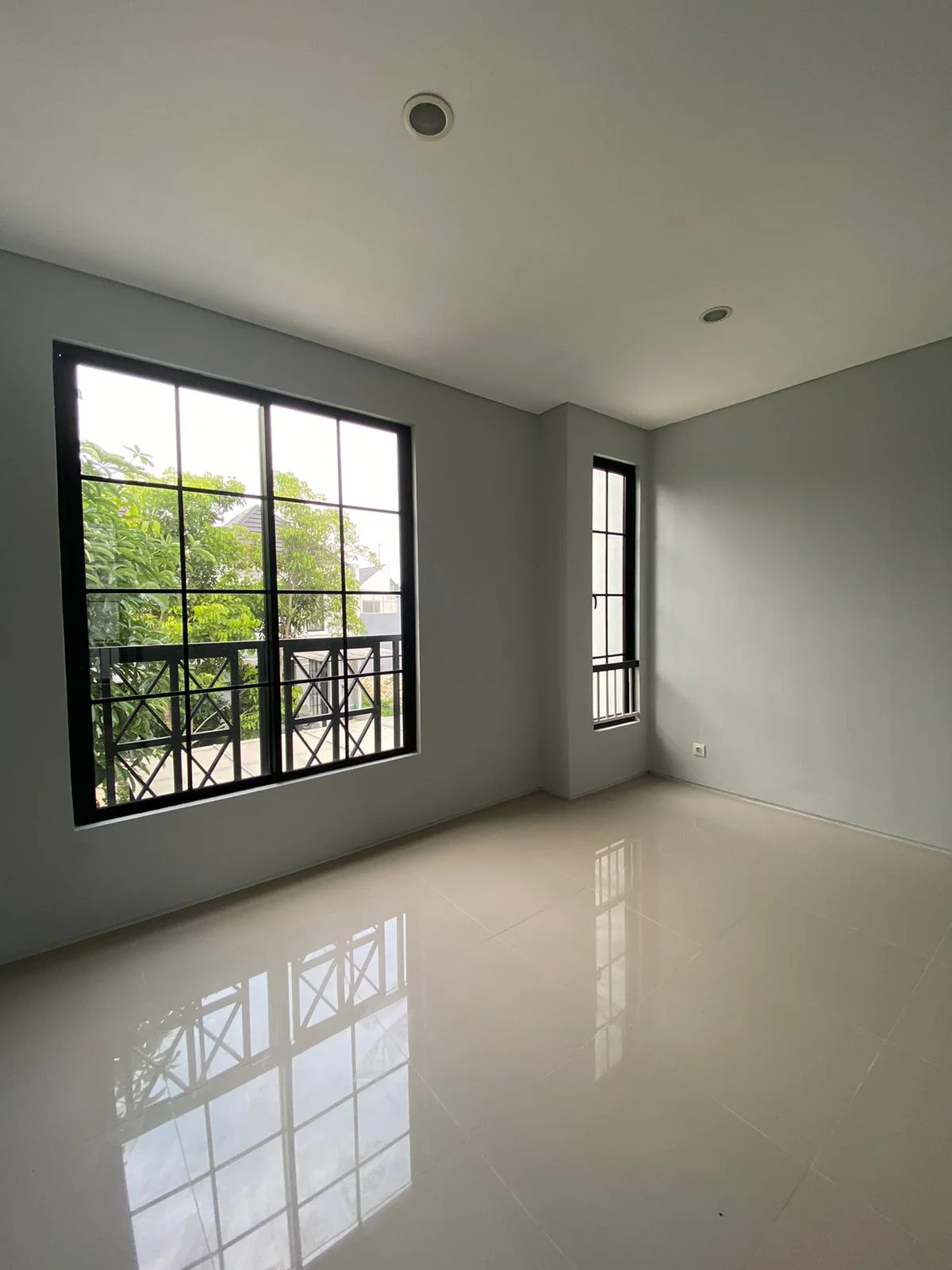 Dijual Rumah Minimalis di Oakwood Park, Citraland Utama Surabaya Barat (bbal) - Thumbnail 4