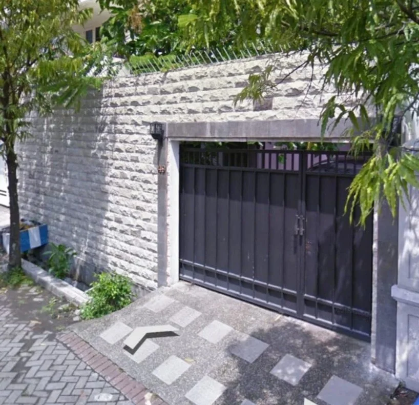 Dijual/Disewakan Rumah 2 Lt di Kawasan Elit Simpang Darmo Permai Selatan Surabaya Barat - Thumbnail 3