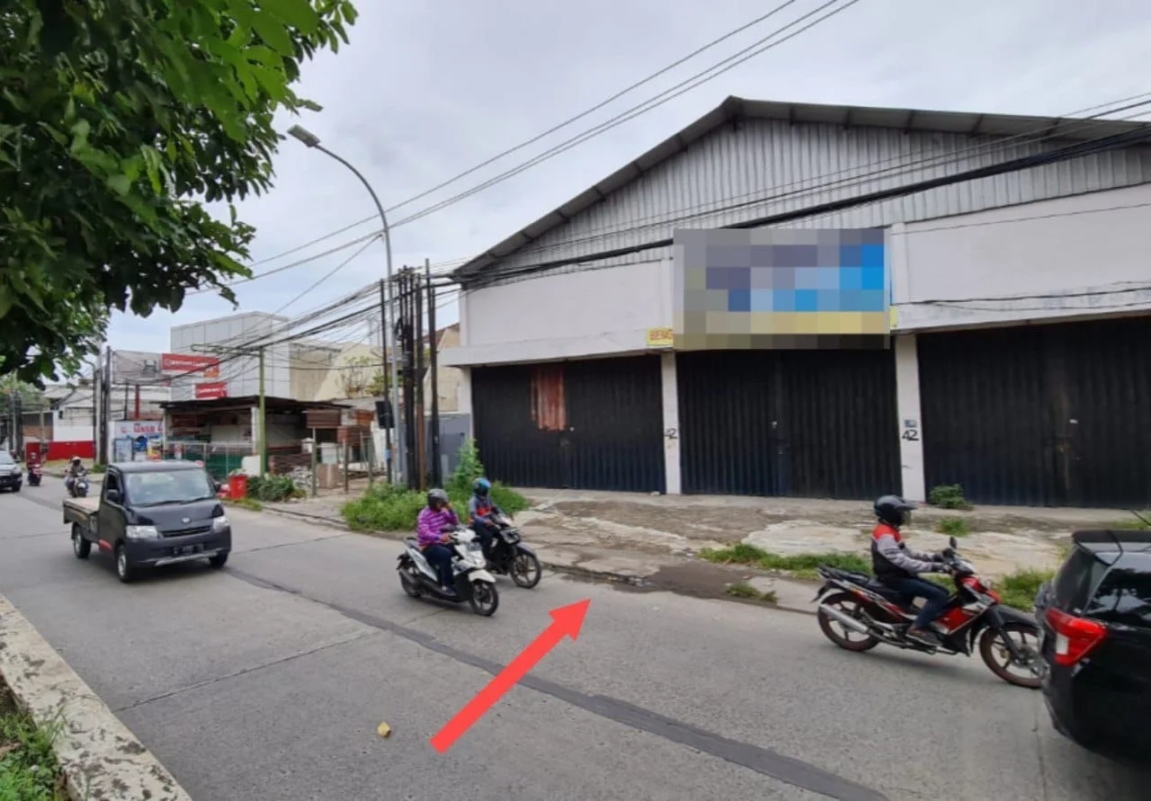 Dijual-Lelang-Rumah-Usaha-di-Raya-Manukan-Kulon-Lokasi-Komersial-Strategis-Surabaya-Barat