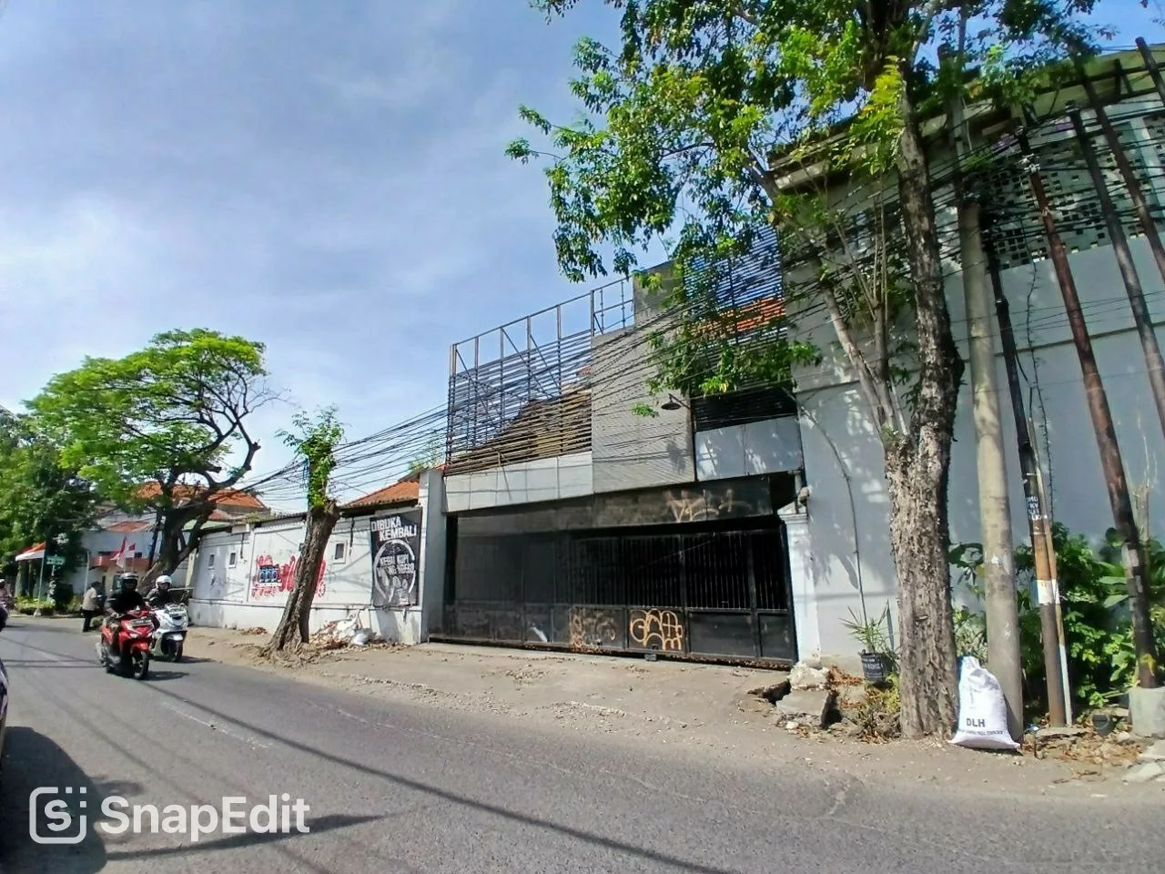 Dijual-Rumah-Siap-Huni-di-Raya-Dukuh-Kupang-Barat-Surabaya-Barat