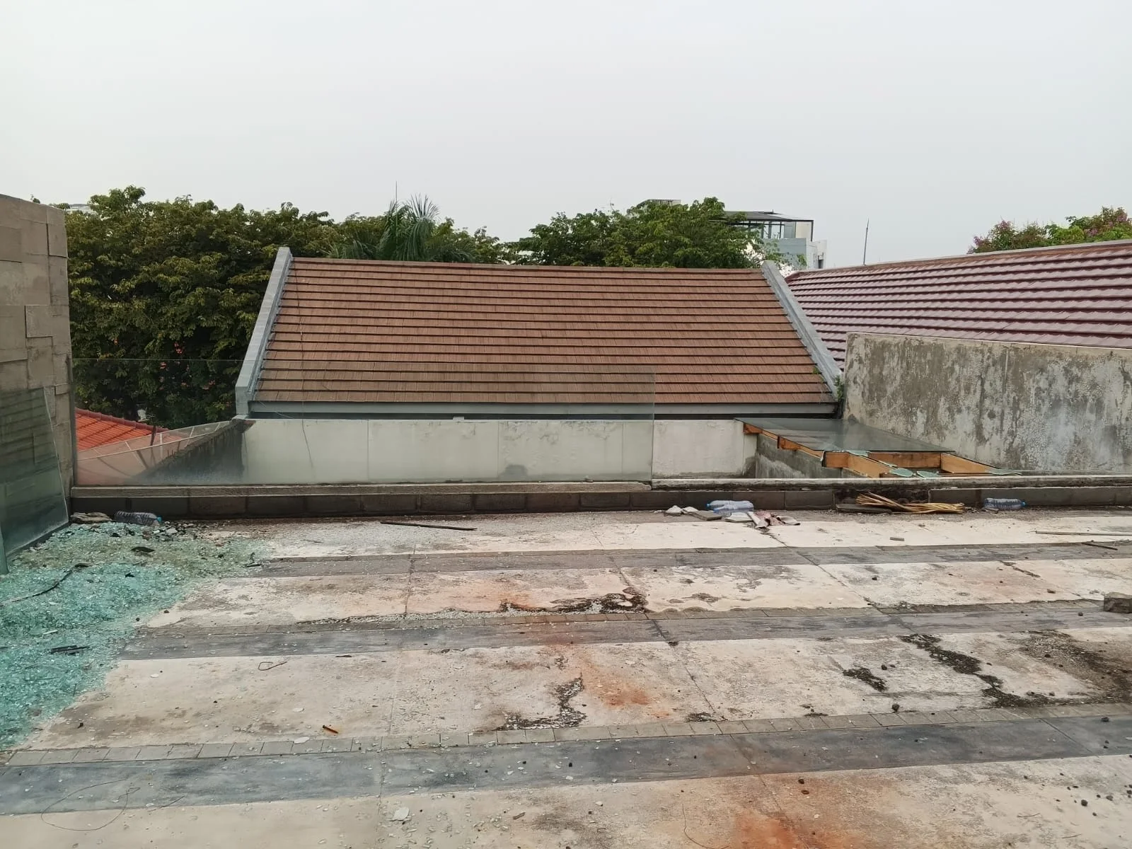 Dijual Ruko 4 Lantai Modern Lokasi Strategis di Imam Bonjol Surabaya Pusat - Thumbnail 2