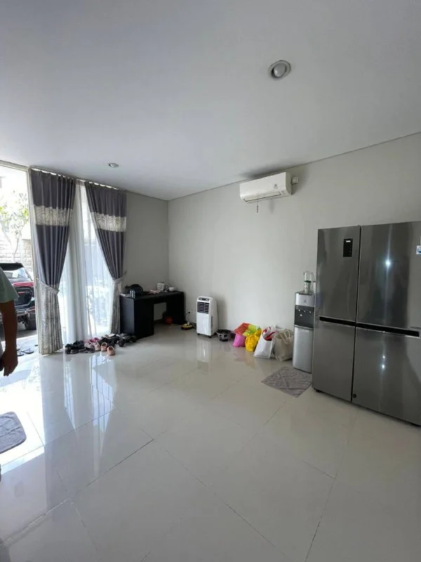 Dijual Rumah Modern di Citraland The GreenLake Surabaya Barat - Thumbnail 2