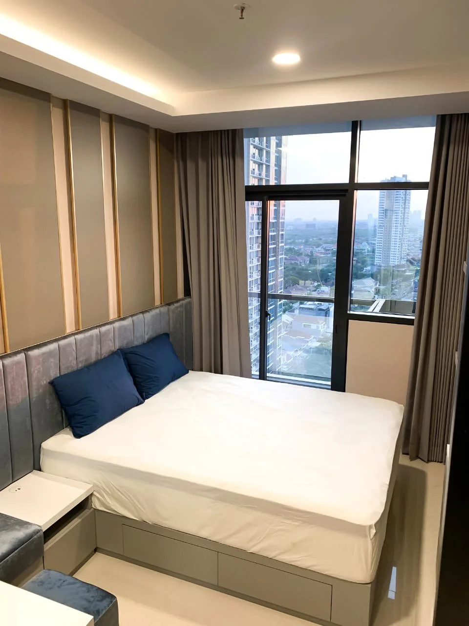 Dijual Unit Apartemen Furnish Eksklusif di Vertu Ciputra World Surabaya Barat - Thumbnail 2