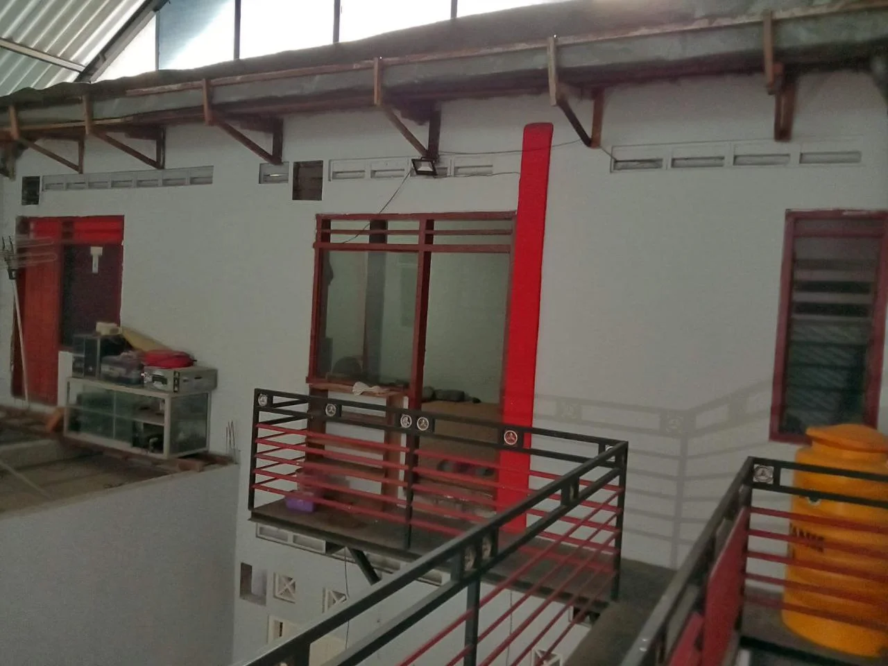 Dijual Rumah Luas dan Nyaman di Jatisari Besar Waru Sidoarjo - Thumbnail 4