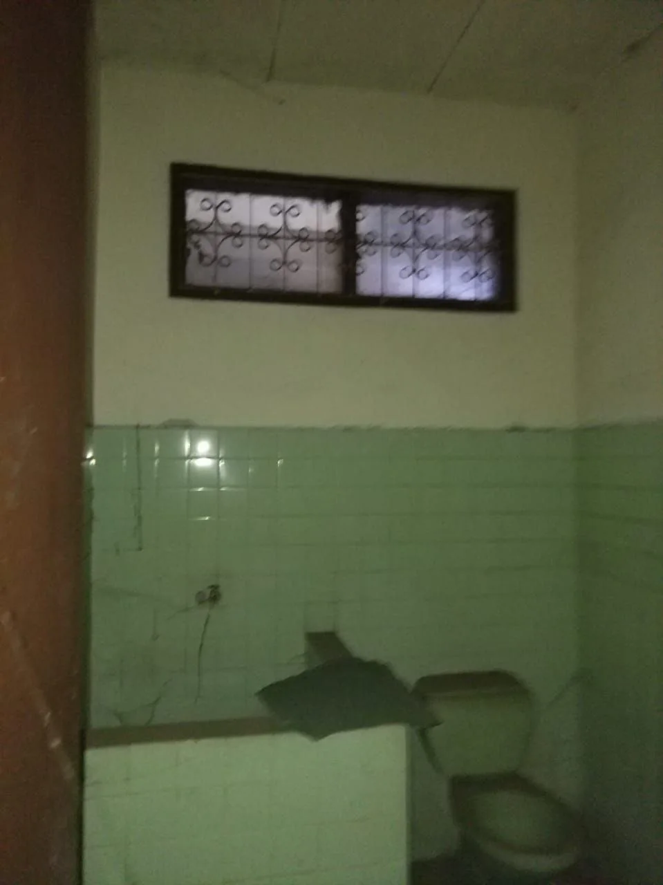 Dijual Rumah Eksklusif di Kris Kencana Sari Barat Surabaya Barat - Thumbnail 3