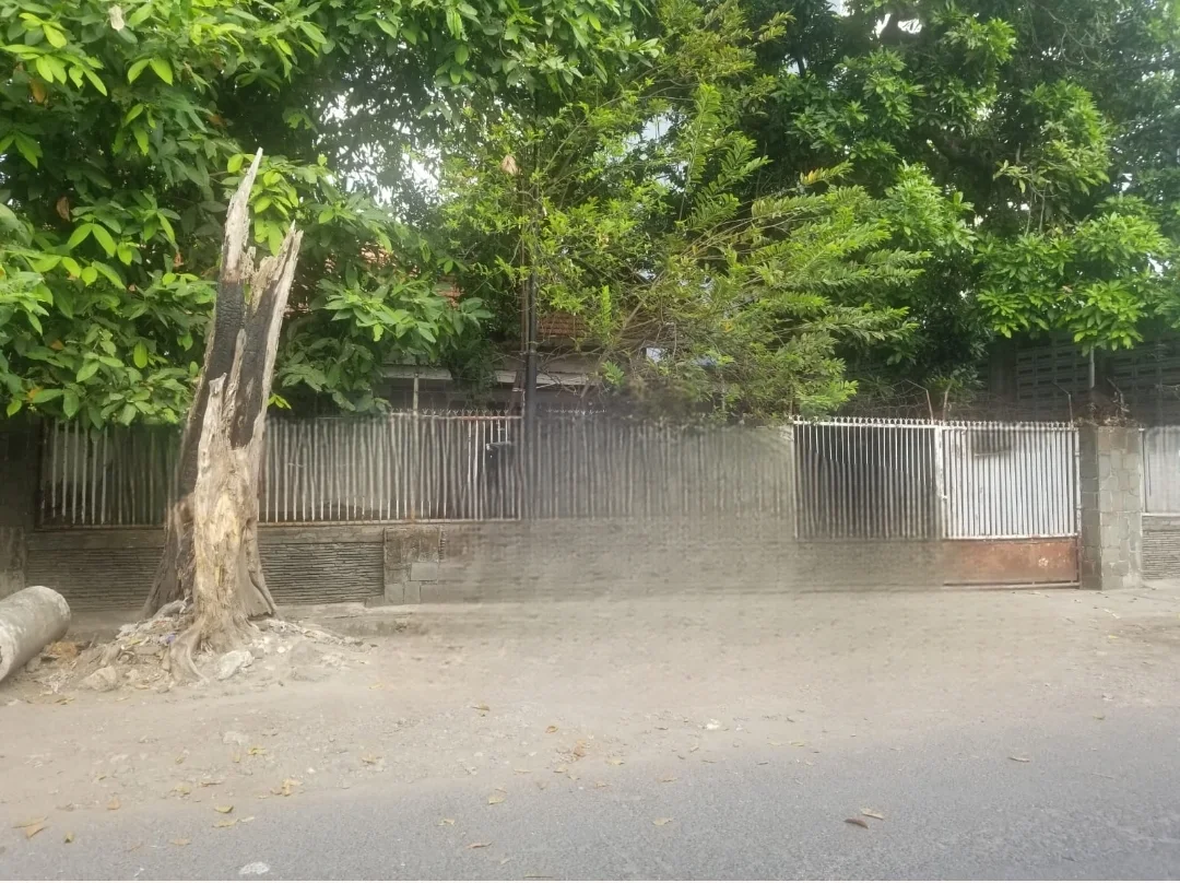 Dijual-Rumah-Hitung-Tanah-di-Jalan-Sumatera-Surabaya-Pusat