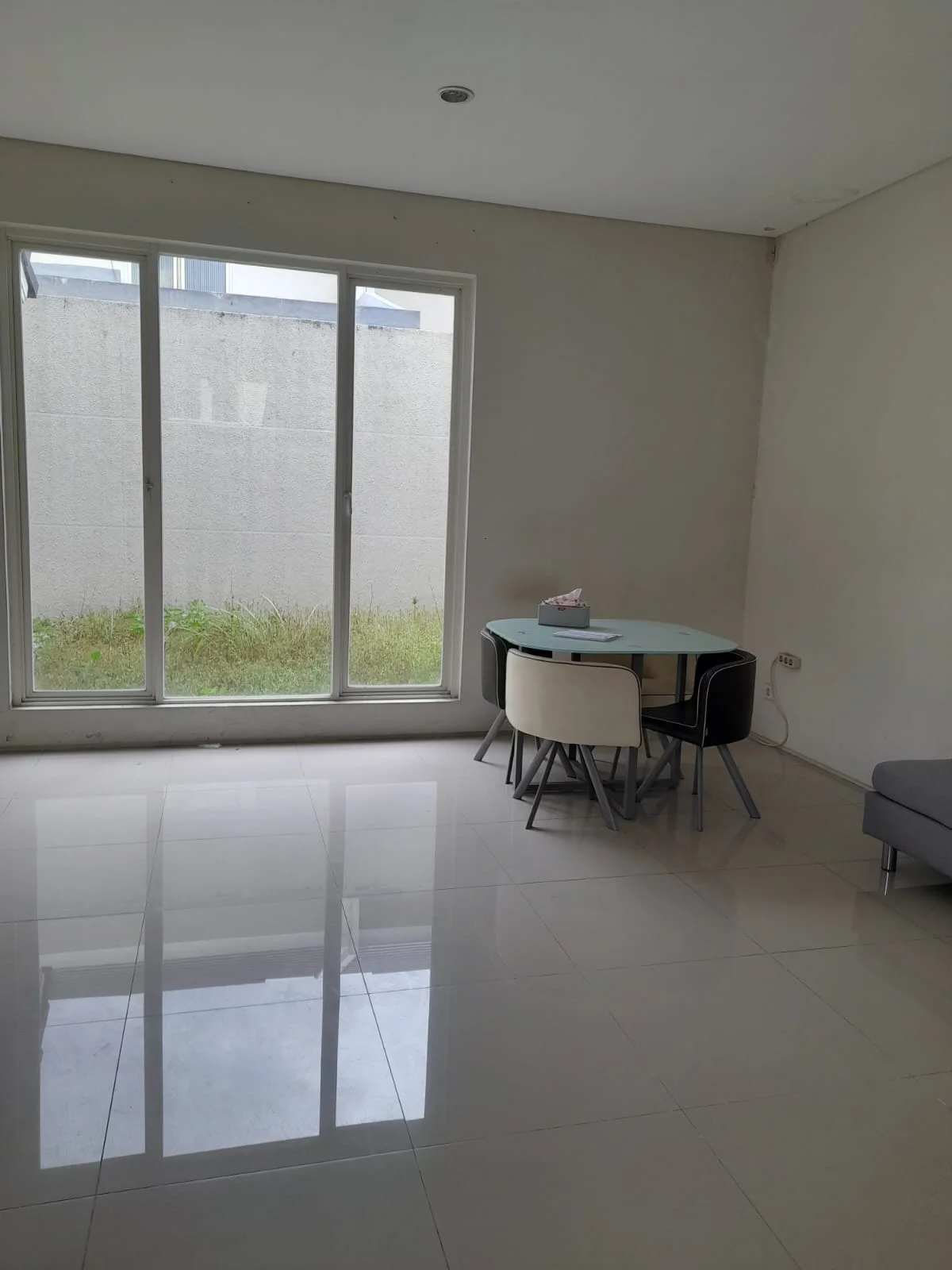 Disewakan Rumah Modern Siap Huni di Northwest Park, Citraland Utara (bbal) - Thumbnail 3