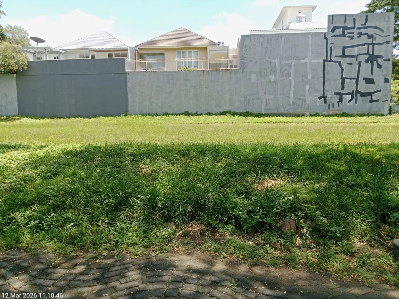 Dijual Tanah Kavling Eksklusif Luas 630m² di Kawasan Prestisius Raya Citraland Waterfront Surabaya Barat - Image 1