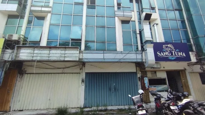 Dijual Ruko Komersial 3 Lantai di Raya Jemursari Surabaya Selatan - Image 1