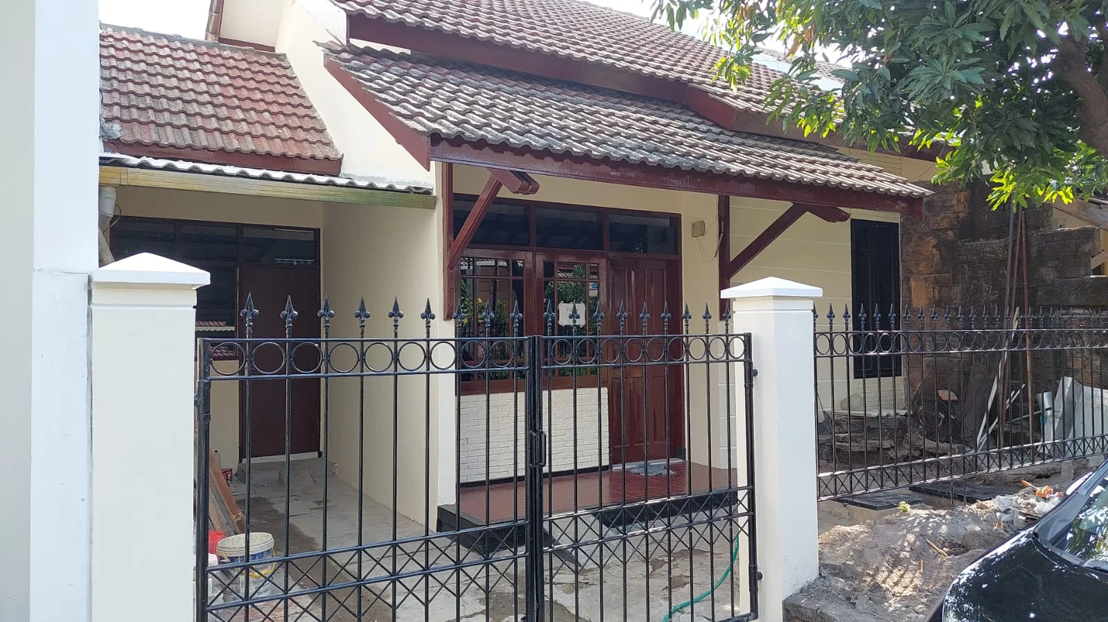 Disewakan-Rumah-Siap-Huni-di-Kawasan-Strategis-Rungkut-Mapan-Timur-Surabaya-Timur