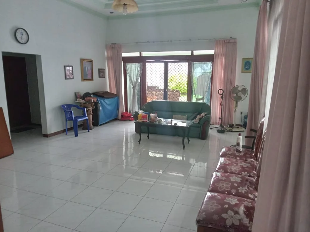 Dijual Rumah di Manyar Kartika Lokasi Strategis Surabaya Timur - Thumbnail 3