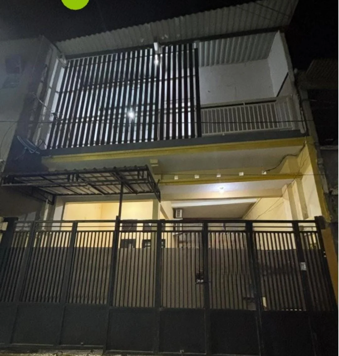 Jual-Rumah-Minimalis-2-Lantai-di-Kencana-Sari-Timur-Lokasi-Strategis-Surabaya-Barat