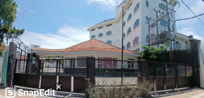 Dijual-Rumah-Besar-Legendaris-di-Lokasi-Strategis-Jalan-Raya-Darmo-Surabaya-Pusat