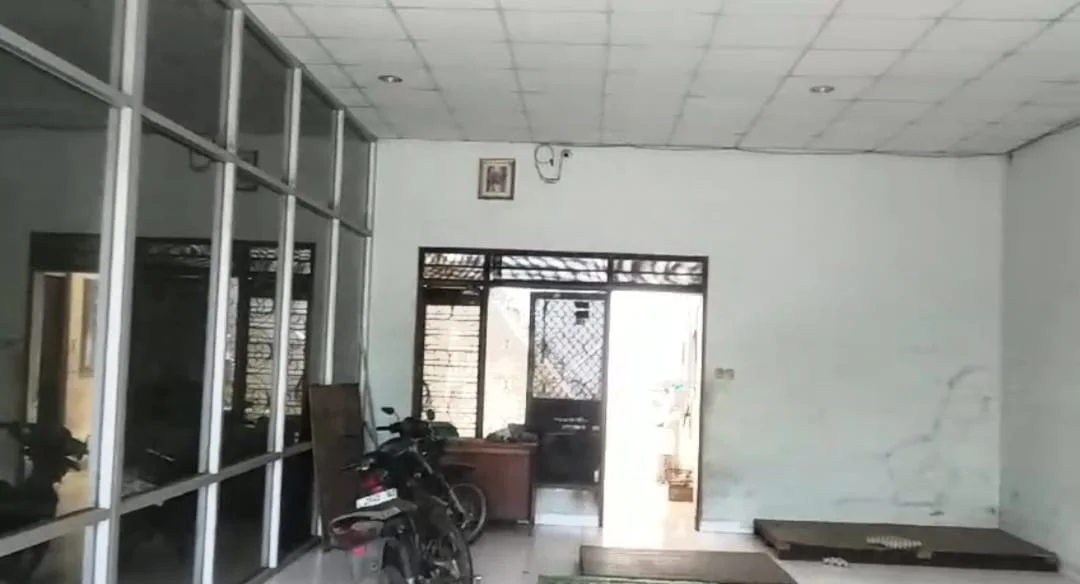Jual / Sewa Rumah Area Komersial Murah Strategis di Raya Kupang Jaya Surabaya Barat - Thumbnail 3