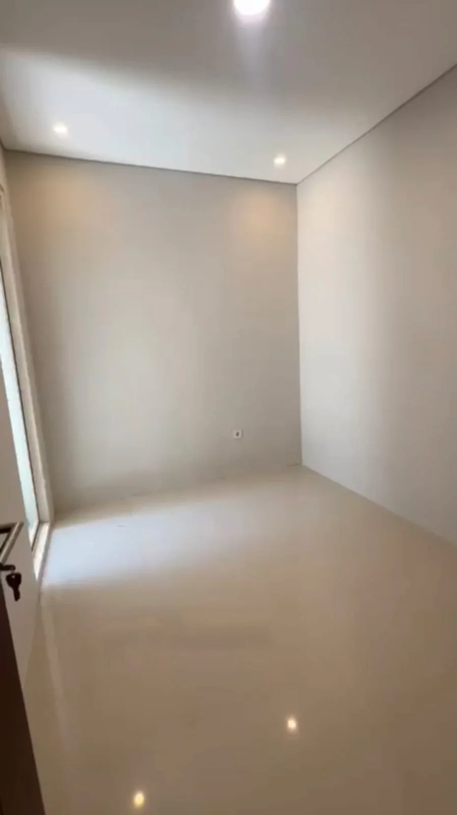 Jual Rumah Baru Murah Semi Furnish di Mocca Vrbana by Dian Istana Surabaya Barat - Thumbnail 4