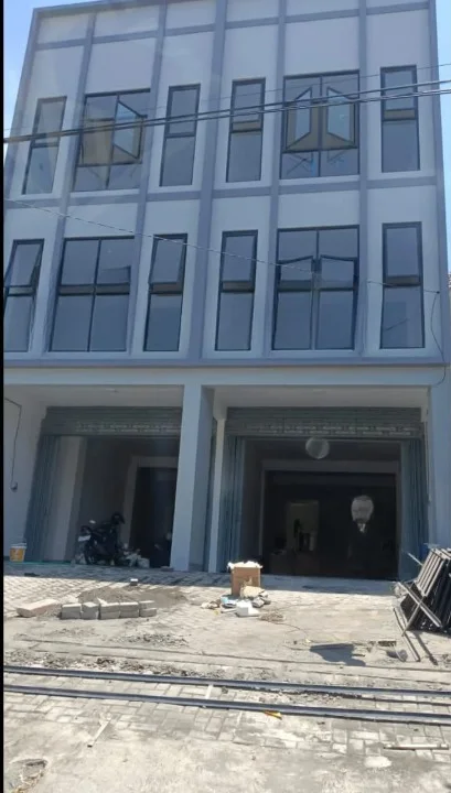 Sewa Murah Ruko Baru 3 Lantai di Pucang Anom Surabaya Timur - Image 1