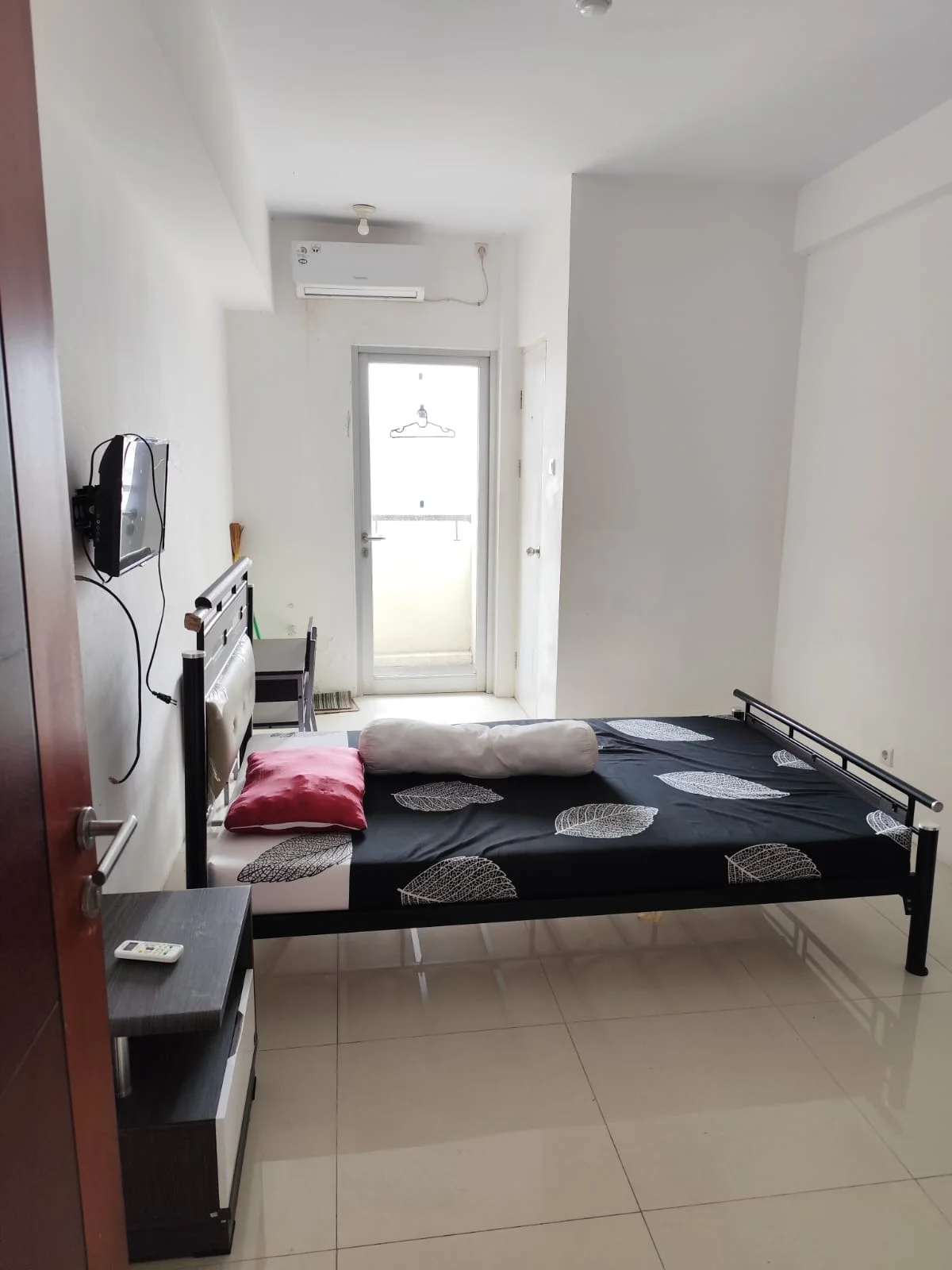 Dijual dan Disewakan Apartement Gunawangsa Tidar Surabaya Pusat – Studio Tower A Lantai 15 Semi Furnish - Image 1