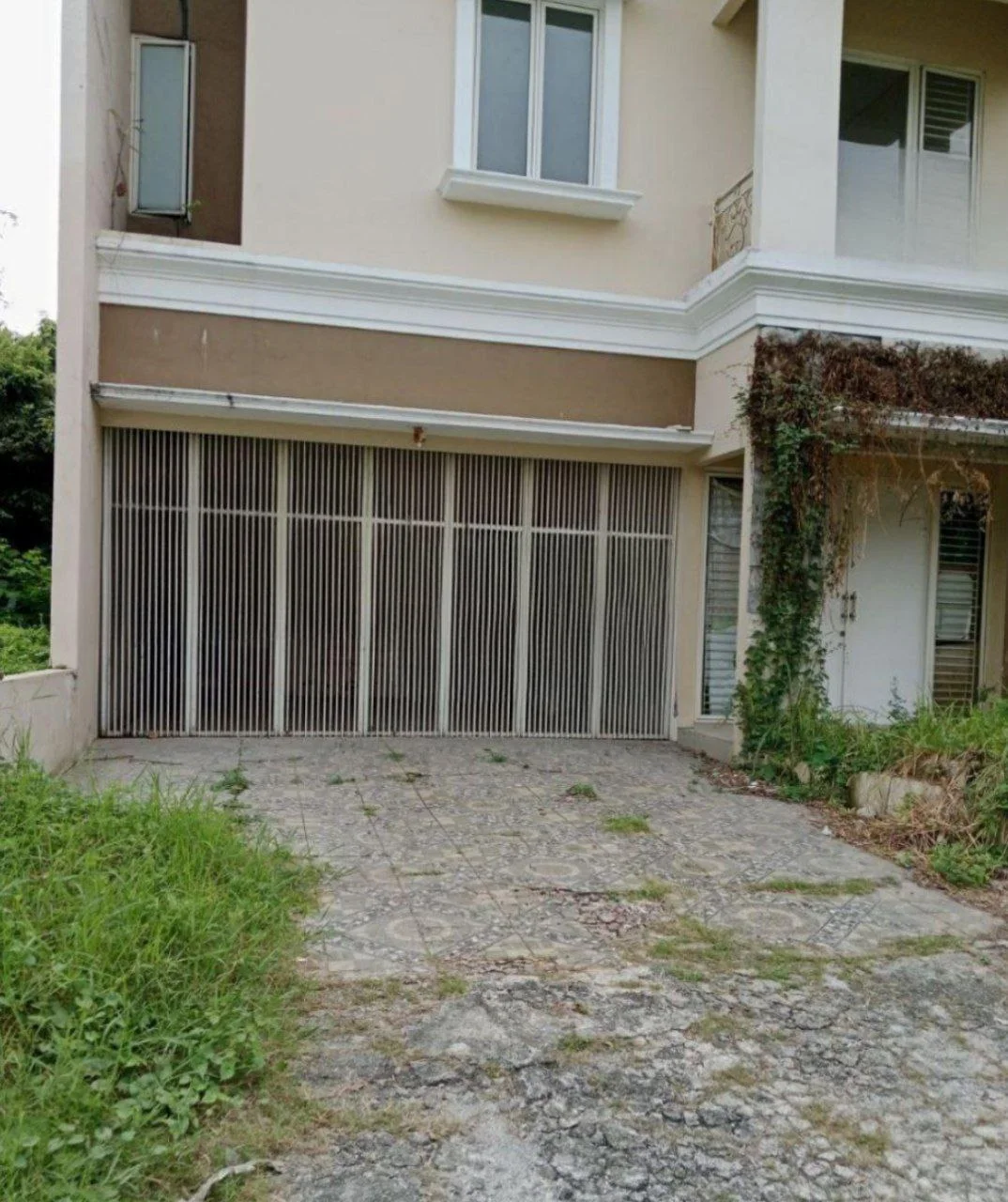 Dijual-Rumah-Citraland-Golf-Avenue-Surabaya-Barat
