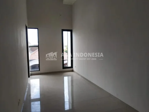 Jual Rumah Baru 2 Lantai Murah Strategis di Mulyosari Prima Utara Surabaya Timur - Thumbnail 2