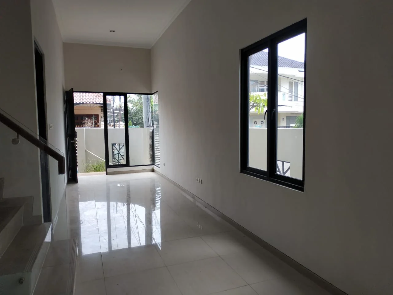Jual Rumah Baru 2 Lantai Hook Murah Strategis di Mulyosari Prima Utara Surabaya Timur - Thumbnail 2