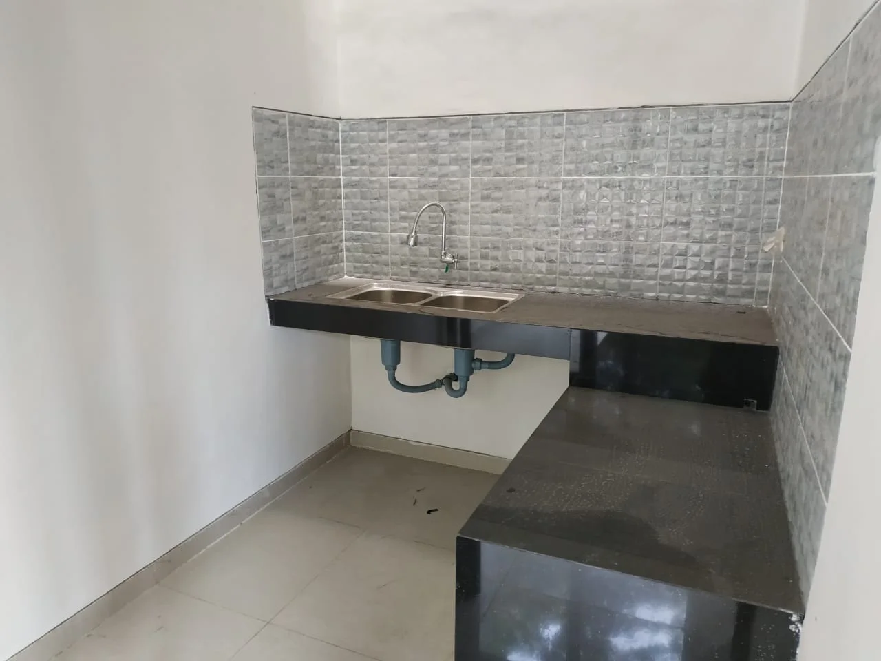 Jual Rumah Baru 2 Lantai Hook Murah Strategis di Mulyosari Prima Utara Surabaya Timur - Thumbnail 3