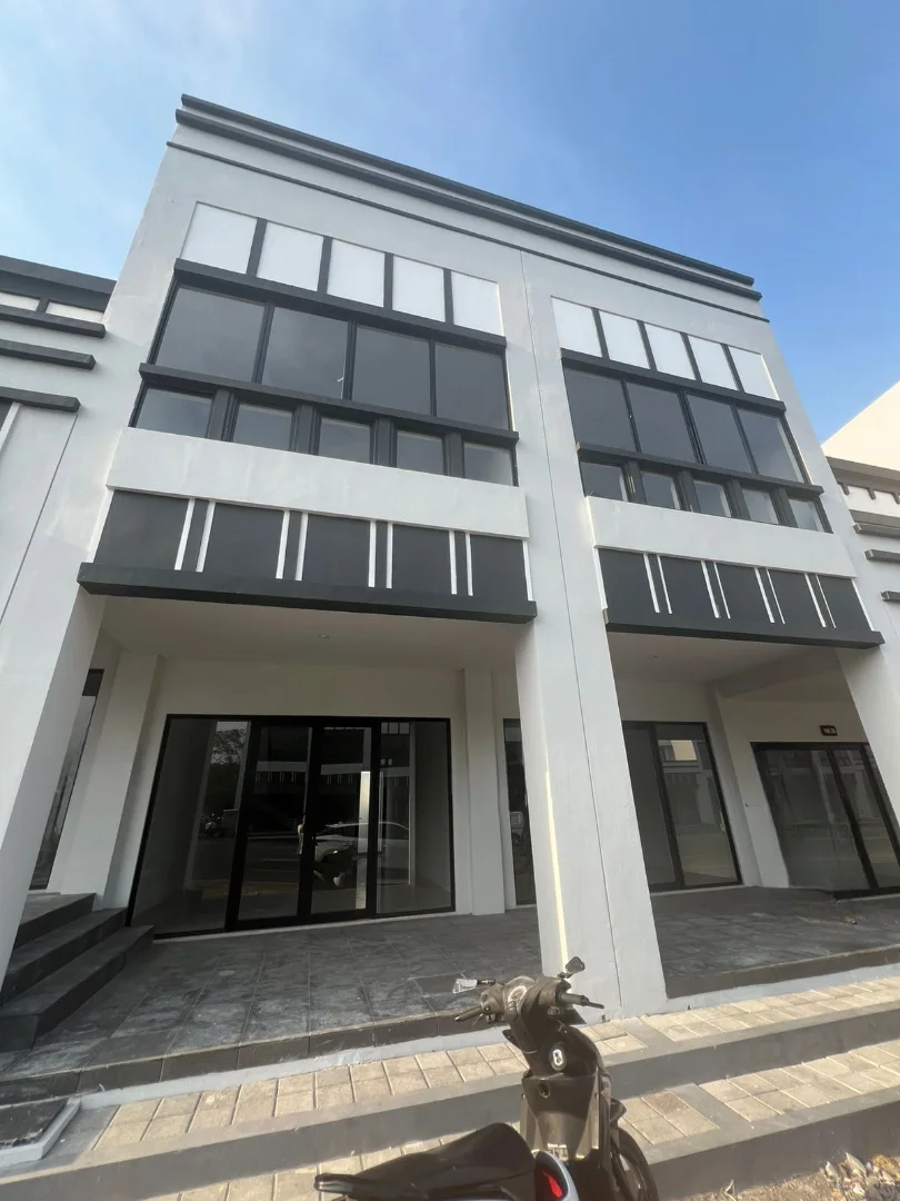 Dijual Ruko Siap Pakai Citraland Cbd Driyorejo Gresik - Image 1