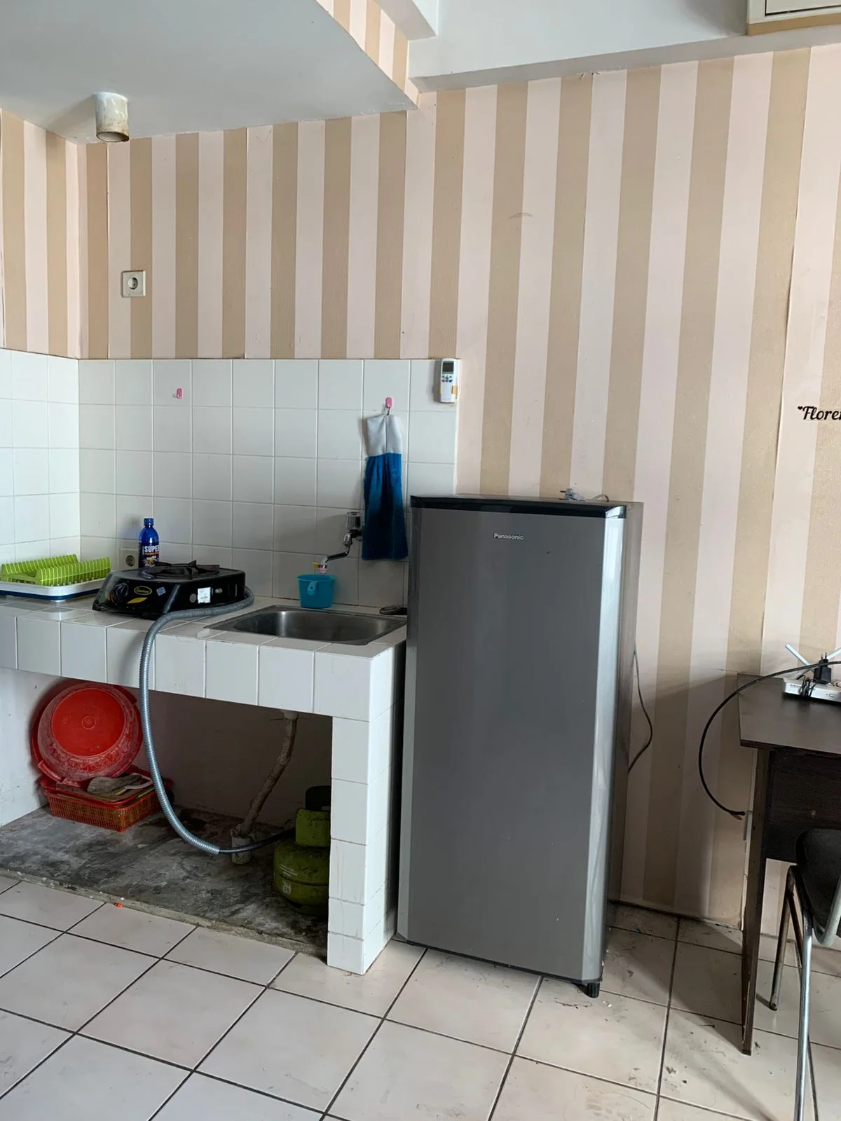 Dijual / Disewakan Apartement Metropolis Raya Tenggilis Surabaya Timur – Lantai 7 View Kolam - Thumbnail 3