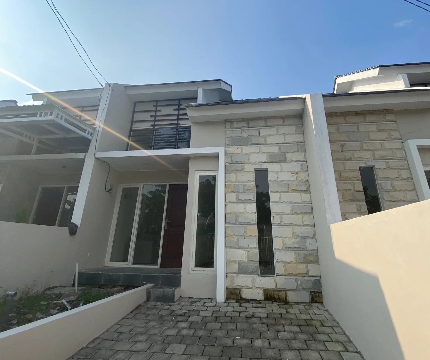 Dijual Rumah Siap Huni di De Naila Village Driyorejo Gresik - Image 1