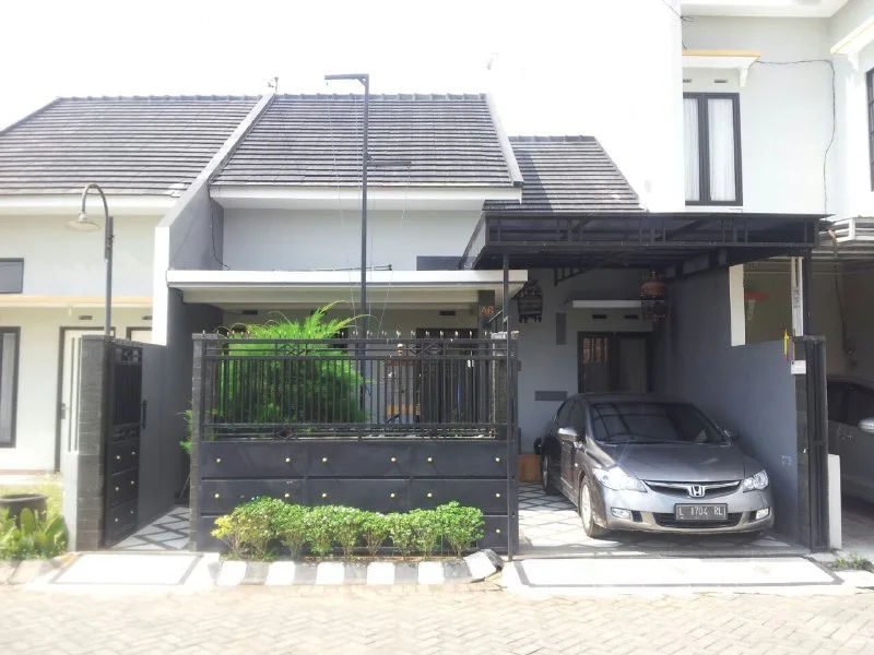 Dijual Rumah Lokasi di Perumahan Piranha Garden Tunjung Sekar Malang - Image 1