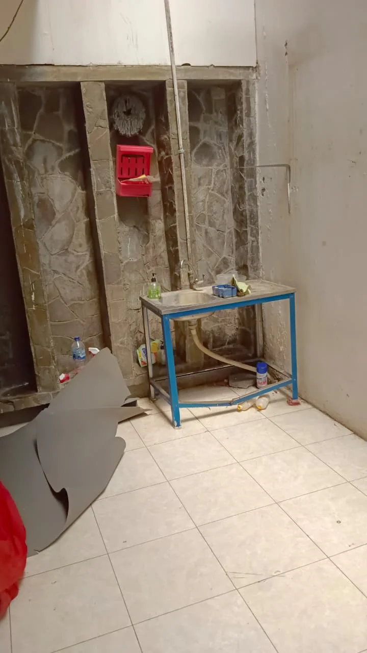 Ruko 3 Lantai Murah Strategis 0 Jalan di Ngagel Jaya Surabaya Timur - Thumbnail 4