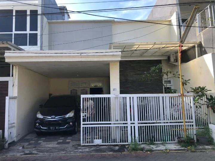 Dijual-Rumah-Siap-Huni-Lokasi-Strategis-di-Mulyosari-Surabaya-Timur