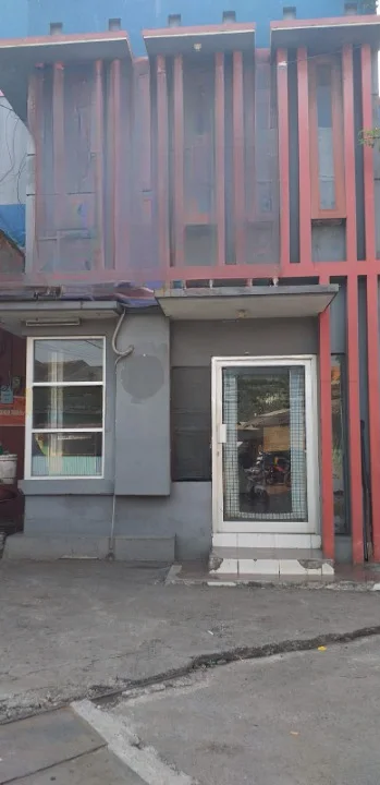 Disewakan Ruko Eks Kantor Strategis di Teluk Kumai Timur Surabaya Utara - Image 1