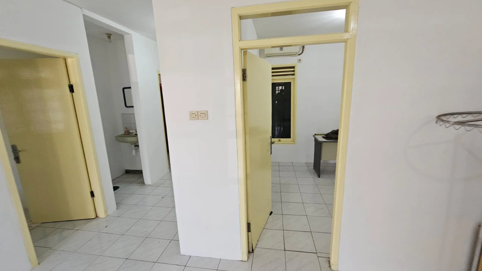 Dijual Rumah Nyaman dan Murah di Medokan Surabaya Selatan - Thumbnail 4