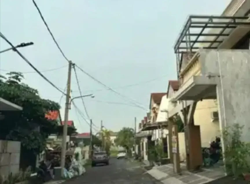 Dijual Rumah 2 Lantai di Graha Sampurna Indah Wiyung Surabaya Barat - Thumbnail 3
