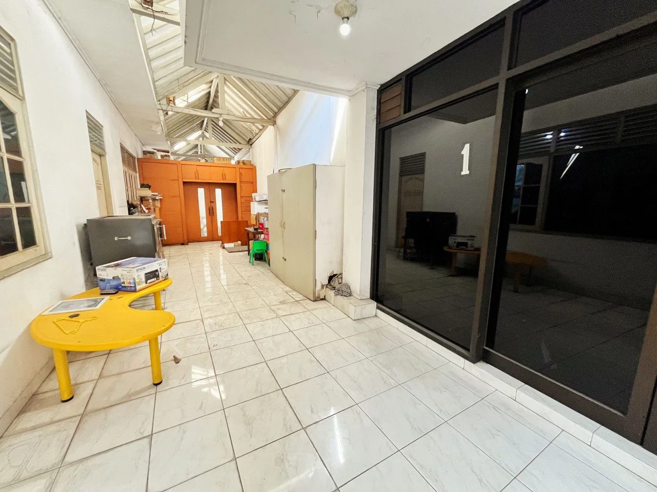 Dijual Rumah Mewah di Jalan Anjasmoro Surabaya Pusat - Thumbnail 2