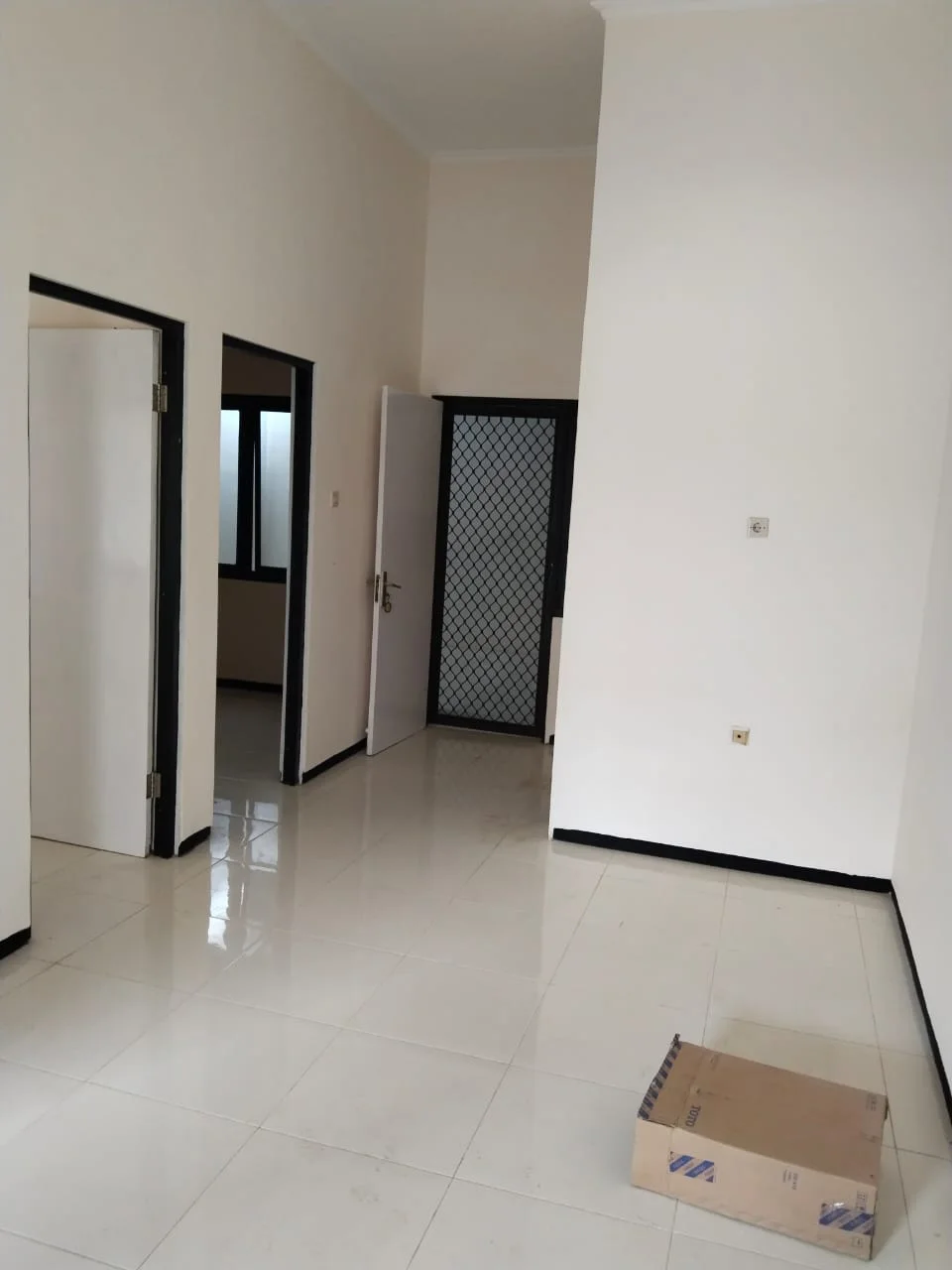 Jual Rumah Strategis di Wiguna Selatan Surabaya Selatan - Thumbnail 3