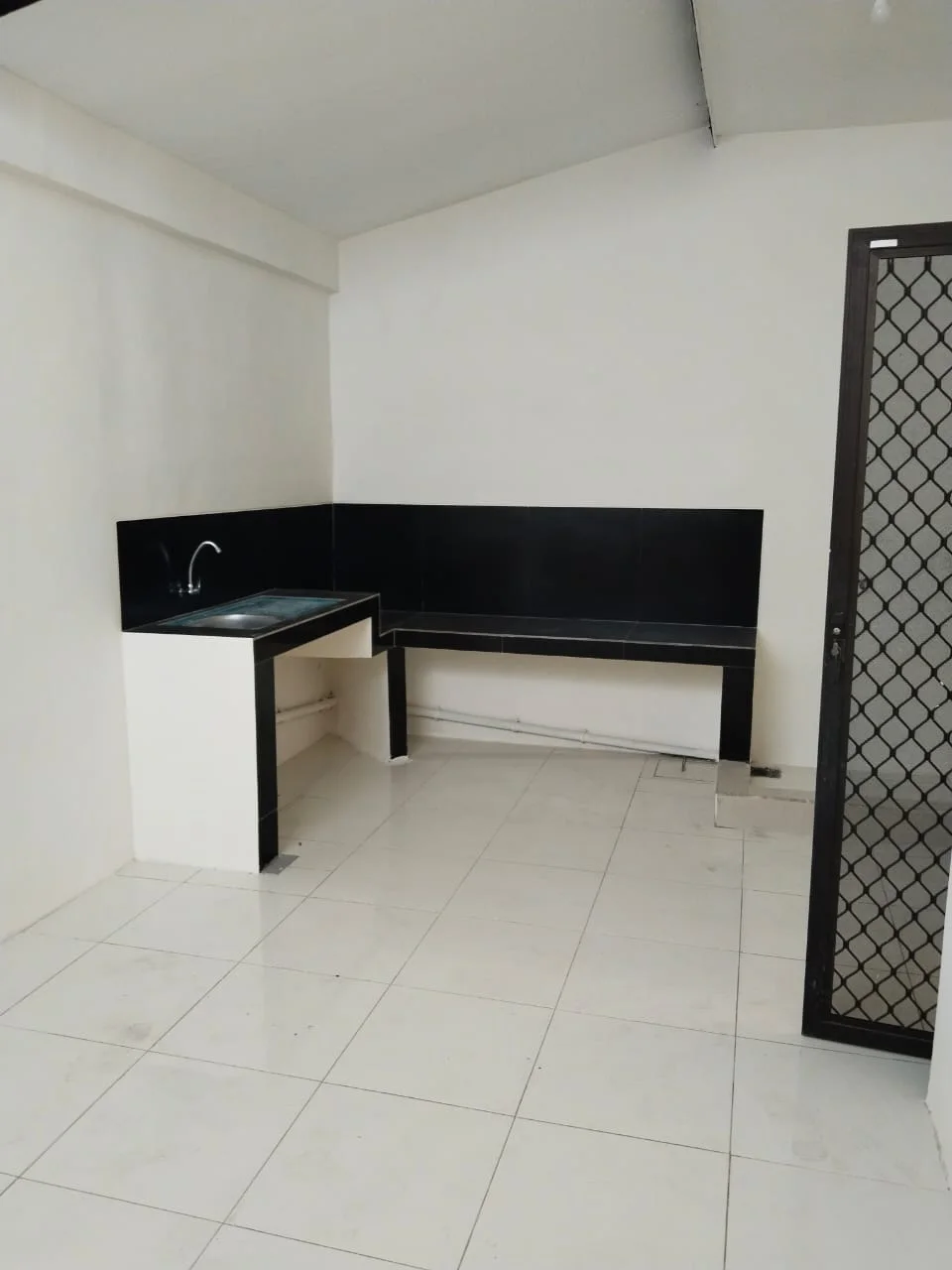 Jual-Rumah-Strategis-di-Wiguna-Selatan-Surabaya-Selatan