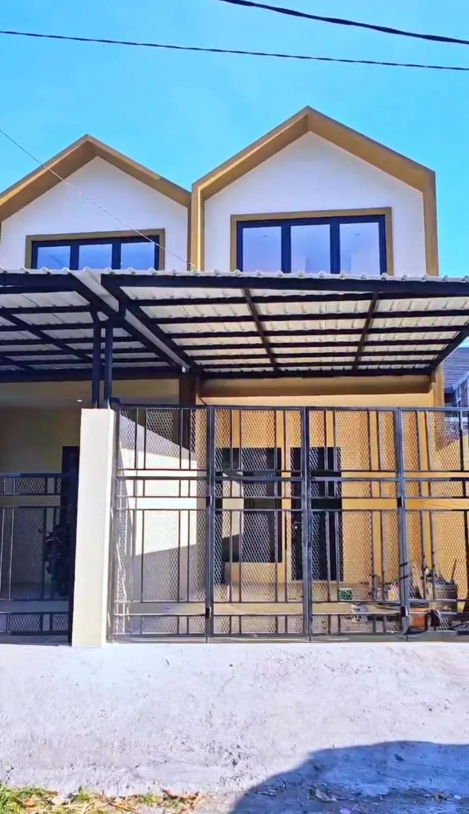 Jual-Rumah-Baru-Tipe-Scandinavia-2-Lantai-di-Klampis-Lokasi-Strategis-Surabaya-Timur