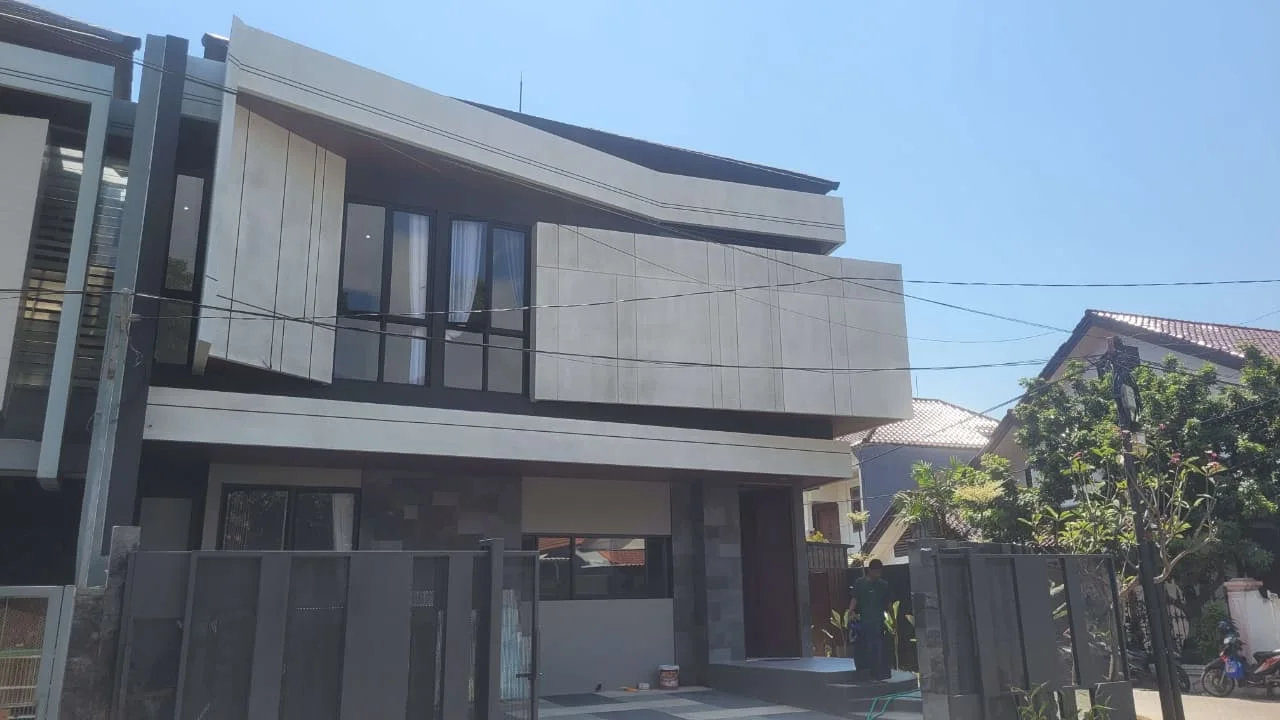 Jual-Rumah-Baru-di-Manyar-Indah-Mewah-2-Lantai-Lokasi-Strategis-Surabaya-Timur