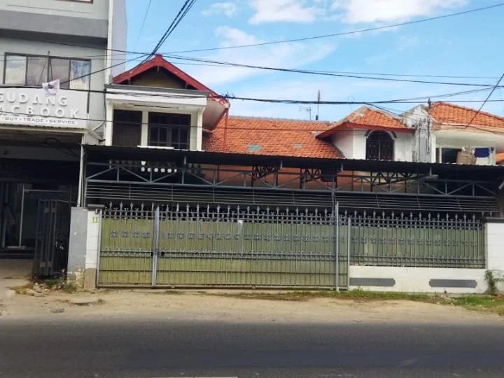 Dijual-Rumah-Siap-Huni-Barata-Jaya-Surabaya-Timur