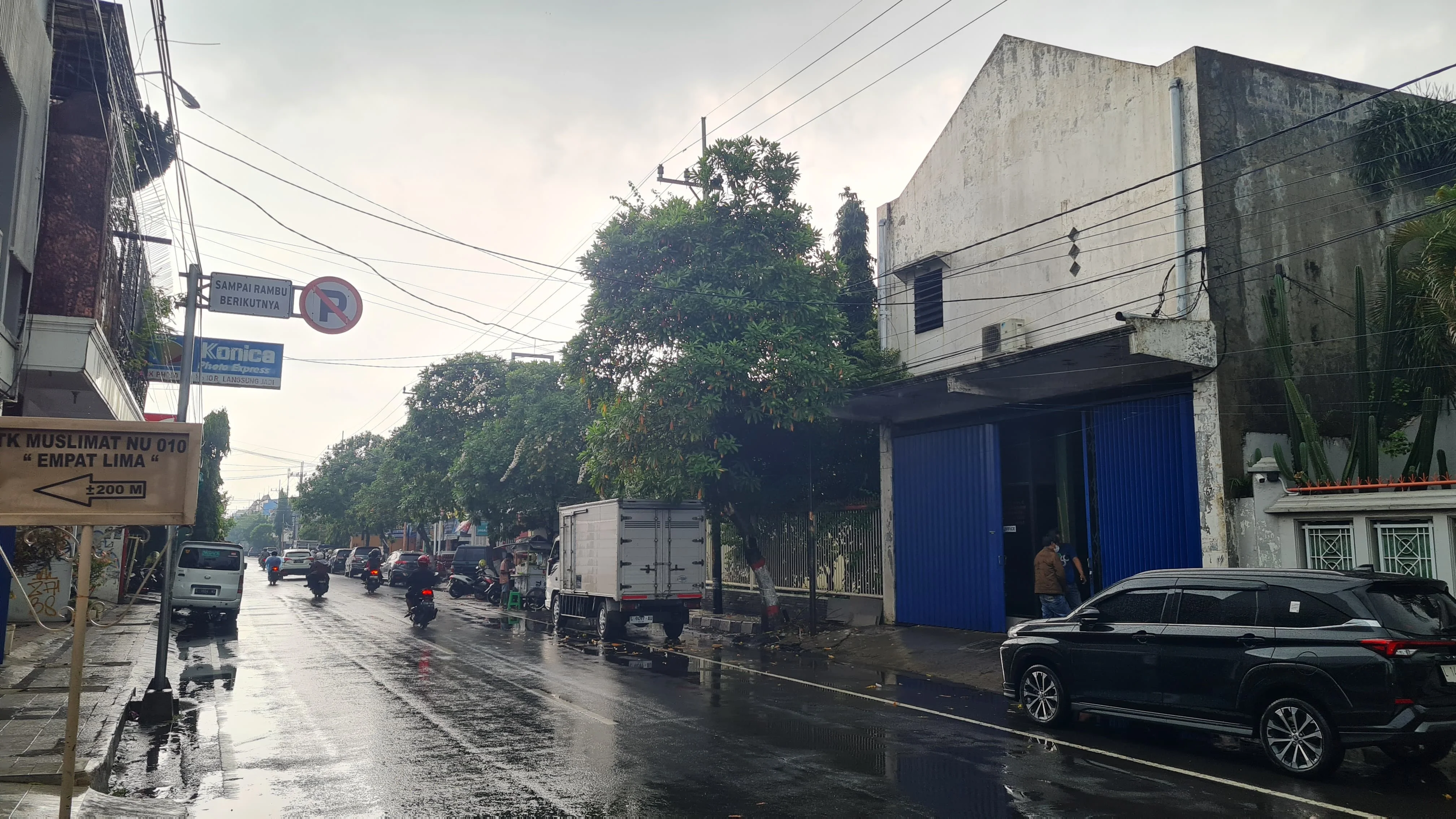 Disewakan Ruko Lokasi Strategis di Nol Jalan PB Sudirman , Mojokerto - Thumbnail 2