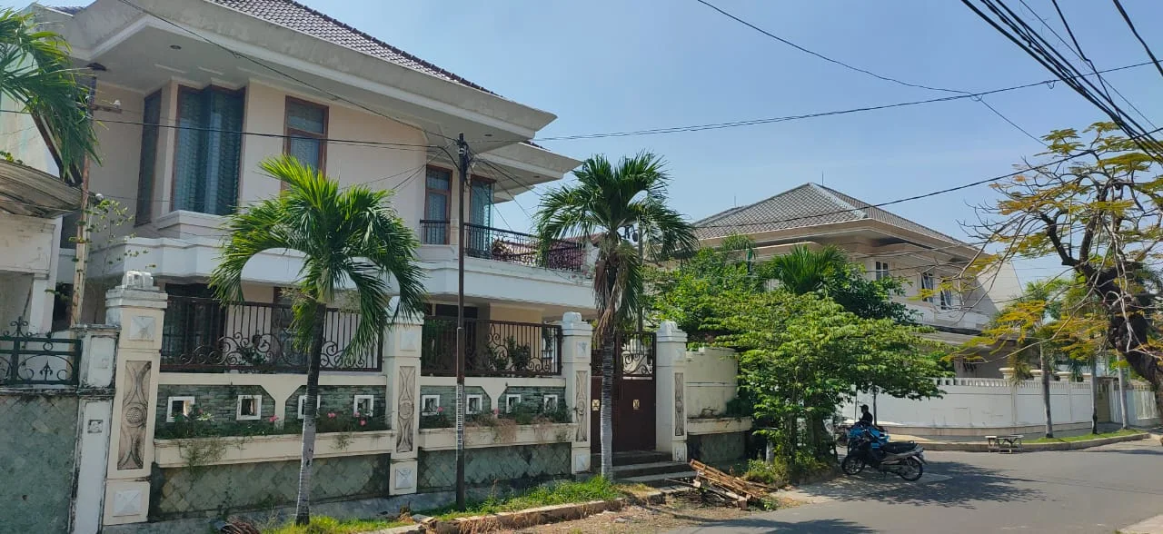 Dijual-Rumah-Klasik-Bagus-di-Jl