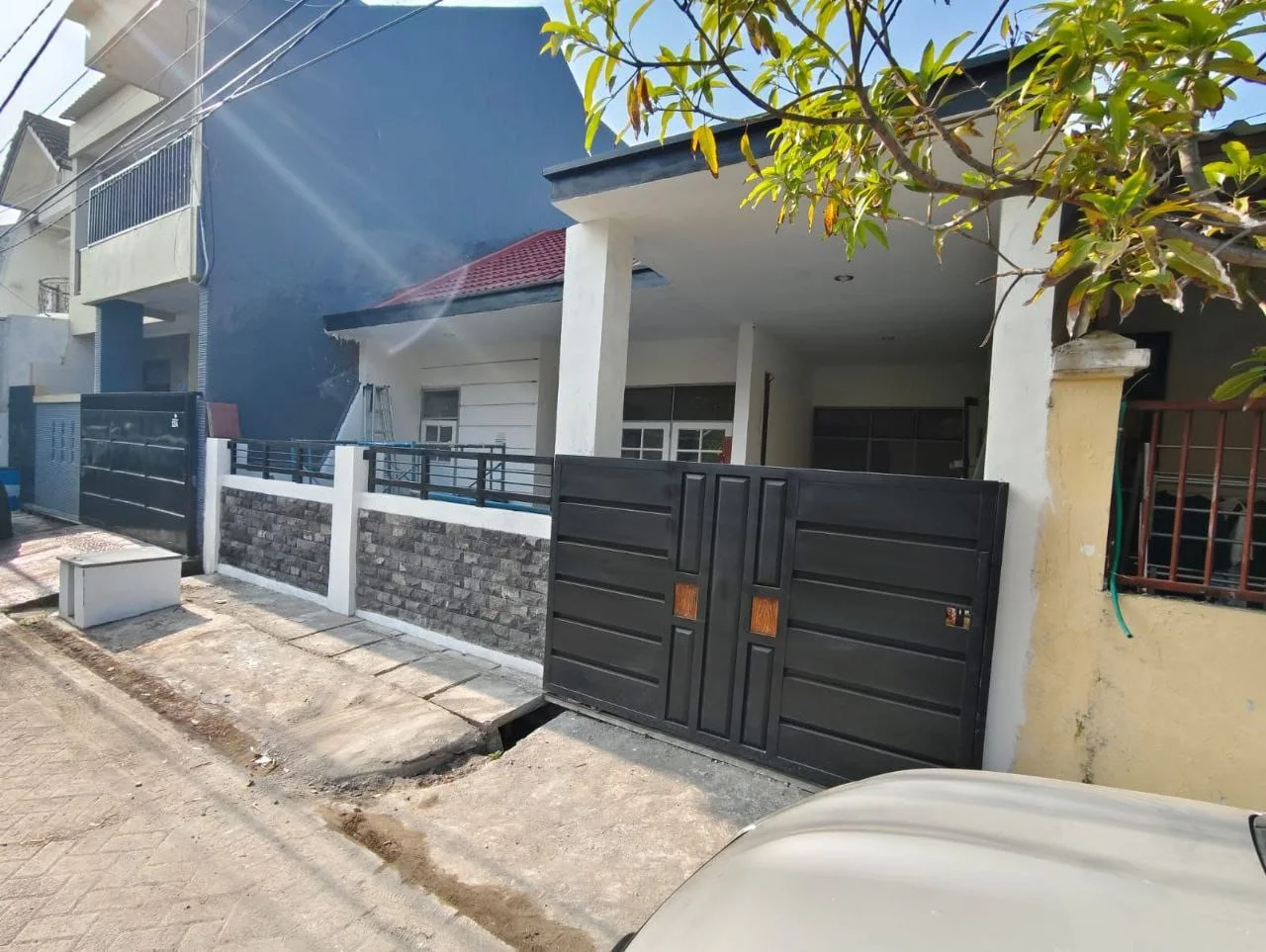 Jual-Rumah-Cantik-1-Lantai-di-Rungkut-Mapan-Lokasi-Strategis-Surabaya-Timur